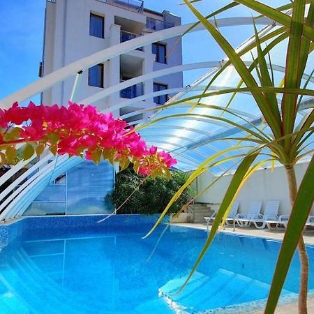 Enis Hotel С Минерален Басейн Saparewa Banja Exterior foto