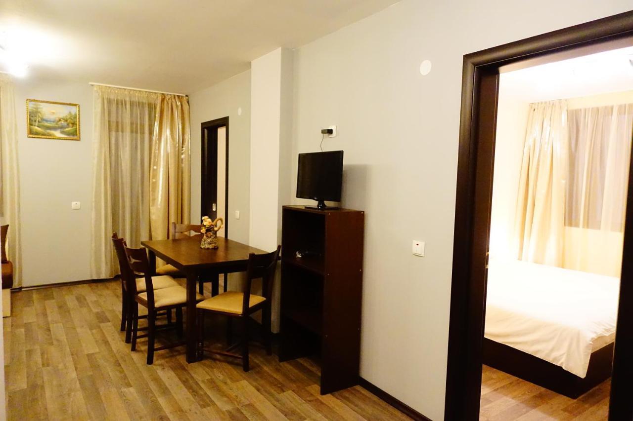Enis Hotel С Минерален Басейн Saparewa Banja Exterior foto