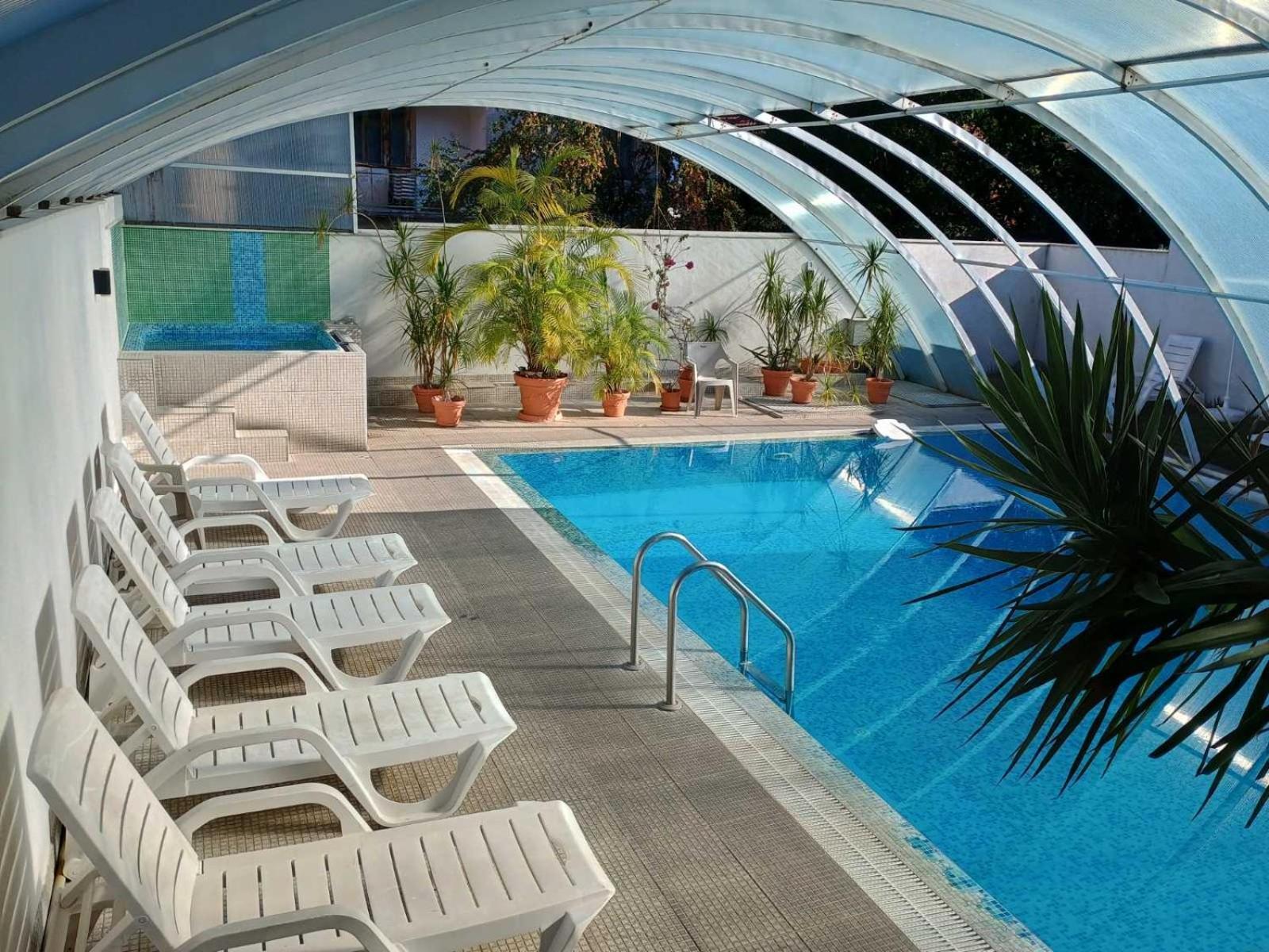 Enis Hotel С Минерален Басейн Saparewa Banja Exterior foto